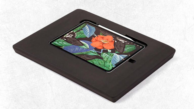  Luna Display Creators が iPad 用の新しい「Darkboard」描画サーフェスを発表